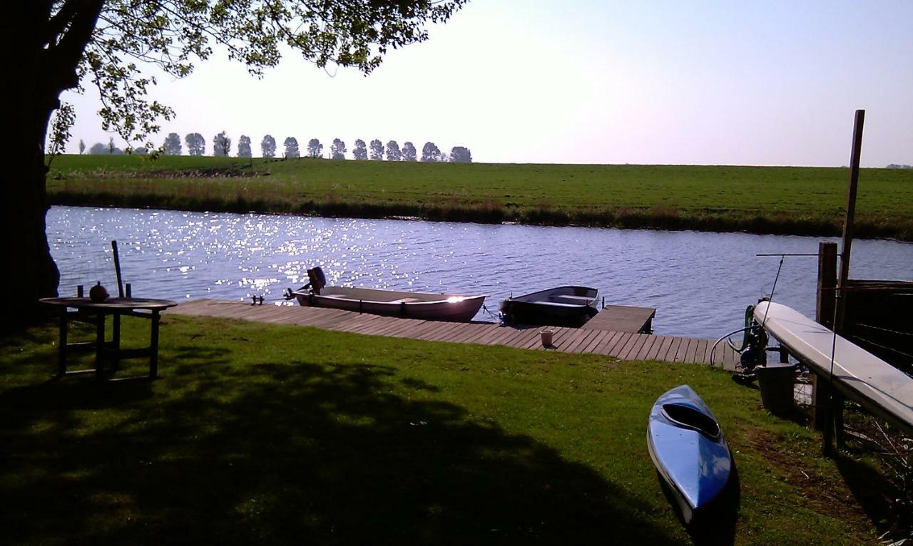 Bed en breakfast Uitrust Lauwerzijl Eksteriør billede